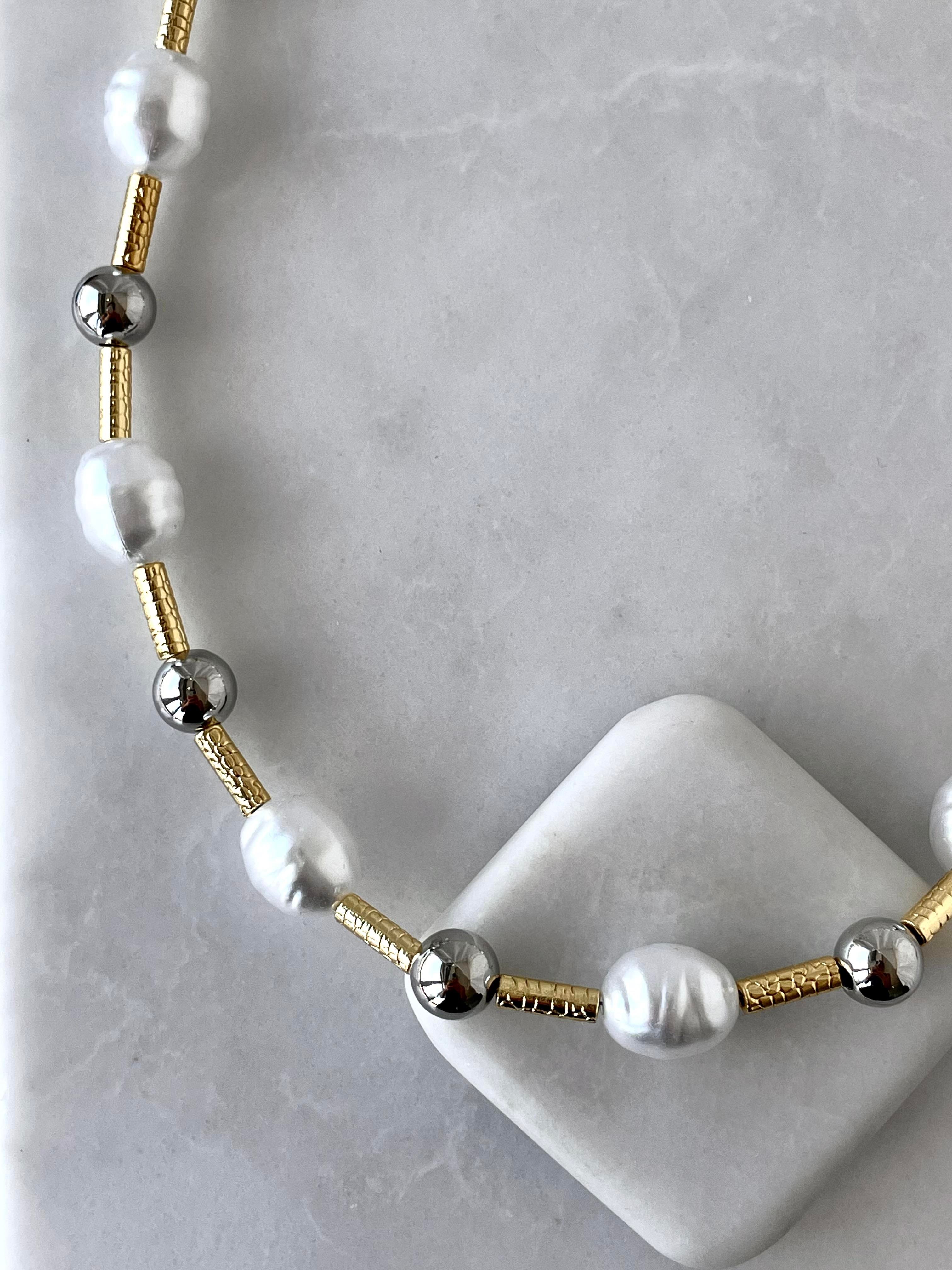 Boncuk kolye detayı